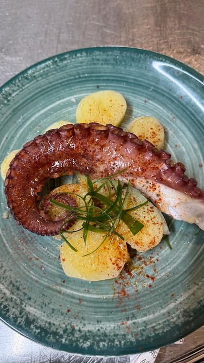 Pulpo a la gallega, una de los platos clásicos de Cantábrico