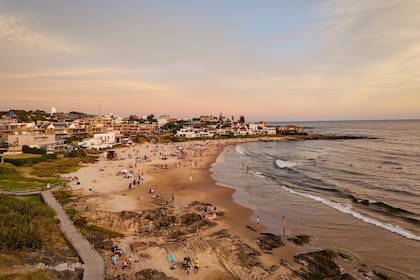 Punta del Este y José Ignacio se consolidan como escenarios donde distintas disciplinas ensayan nuevas formas de vivir el verano