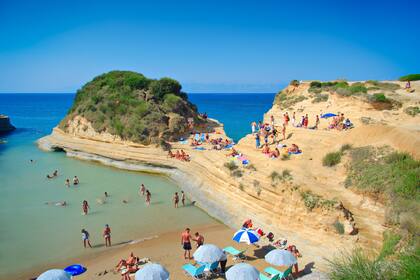 Puntos como la idílica isla de Corfu en Grecia lucen increíbles en las fotos pero no son iguales en la vida real