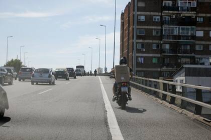 Un 47% de los conductores de motos involucrados en siniestros tiene entre 24 y 35 años según AUSA