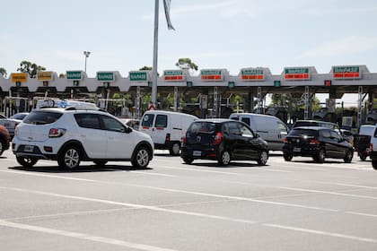 puntos más peligrosos de las autopistas porteñas. AUSA AU6 Perito Moreno - Sentido al Centro - Entre el acceso desde Av. Juan Bautista Alberdi hasta la salida a Av. Perito Moreno, incluyendo el área del peaje