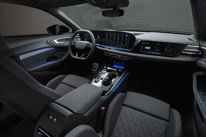 Puras pantallas en el interior del Audi A5