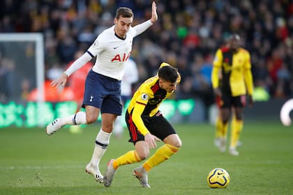 Pussetto debutó en Watford, que empató de local ante Tottenham
