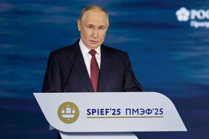 Putin advierte a Ucrania y asegura compromiso de Israel para proteger a personal ruso en Irán