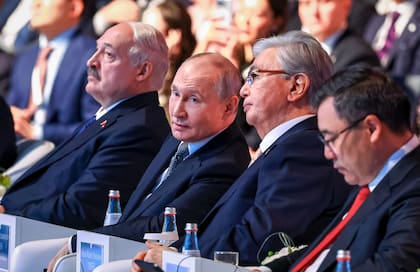Putin junto a líderes de la Unión Económica Euroasiática