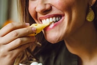 Qué hay que comer para proteger a las bacterias beneficiosas de tu boca