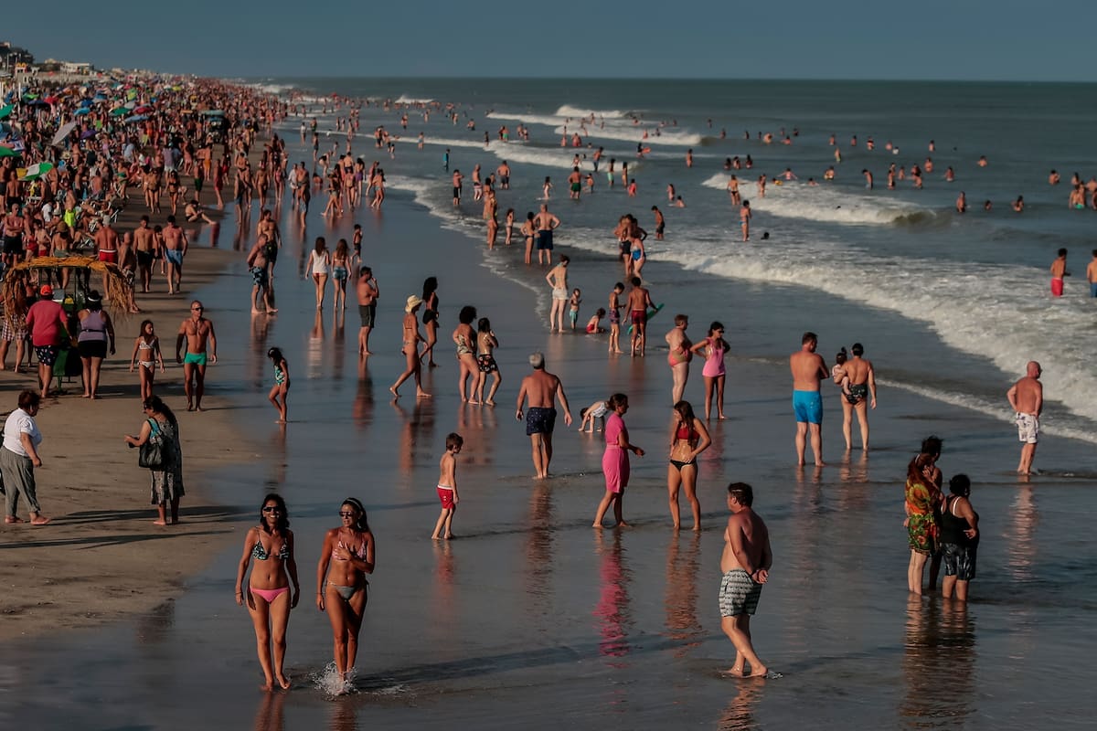 Qué días son laborables del feriado de carnaval