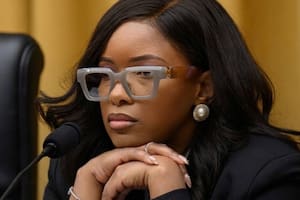 Quién es Jasmine Crockett, la congresista que habló de “una historia racista” en la Argentina
