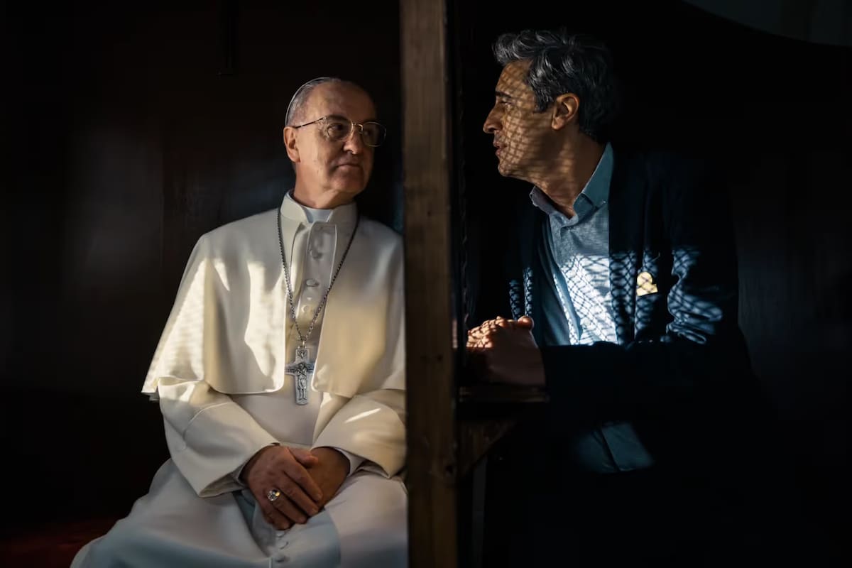 Que Dios perdona a todos: una ligera comedia italiana sobre las contradicciones de la fe religiosa