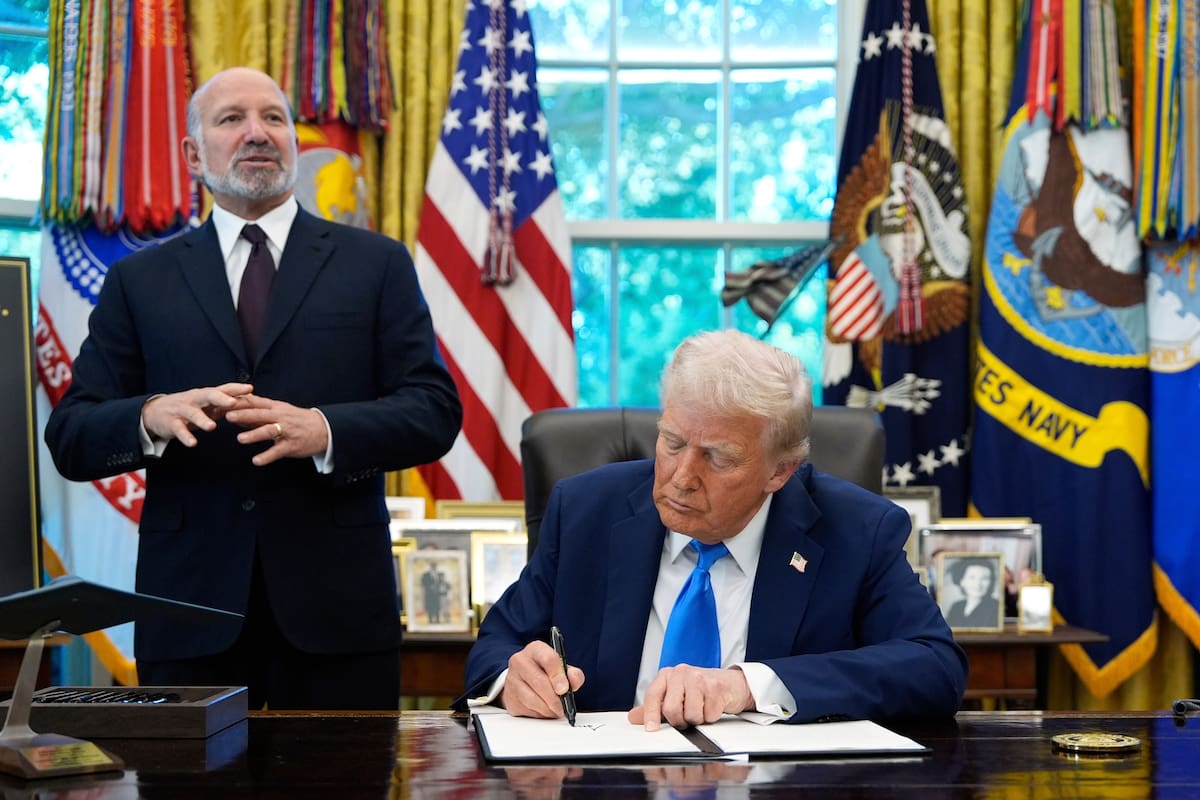 ¿Qué es la visa H-1B y por qué un tribunal revocó la tarifa ordenada por Trump?