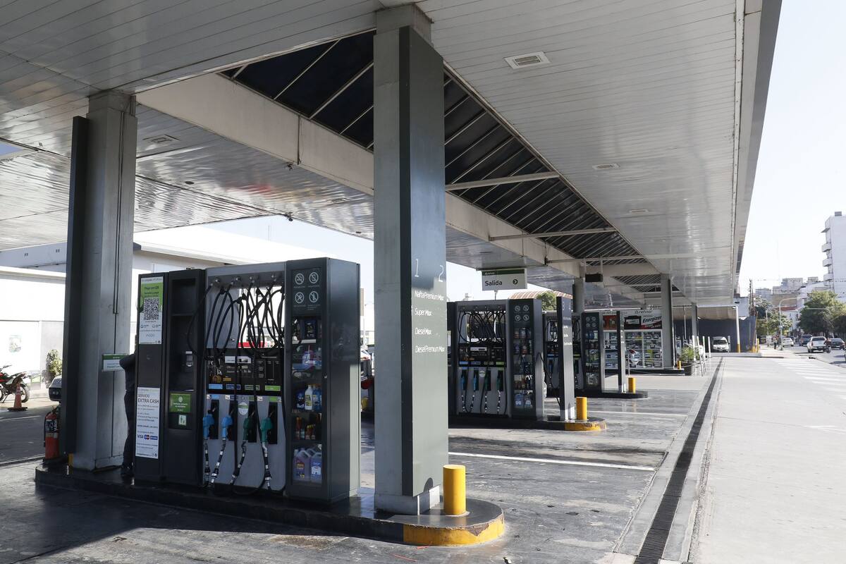 Qué explica que no haya cola en una estación de servicio, un ejemplo de la importancia de los porqués