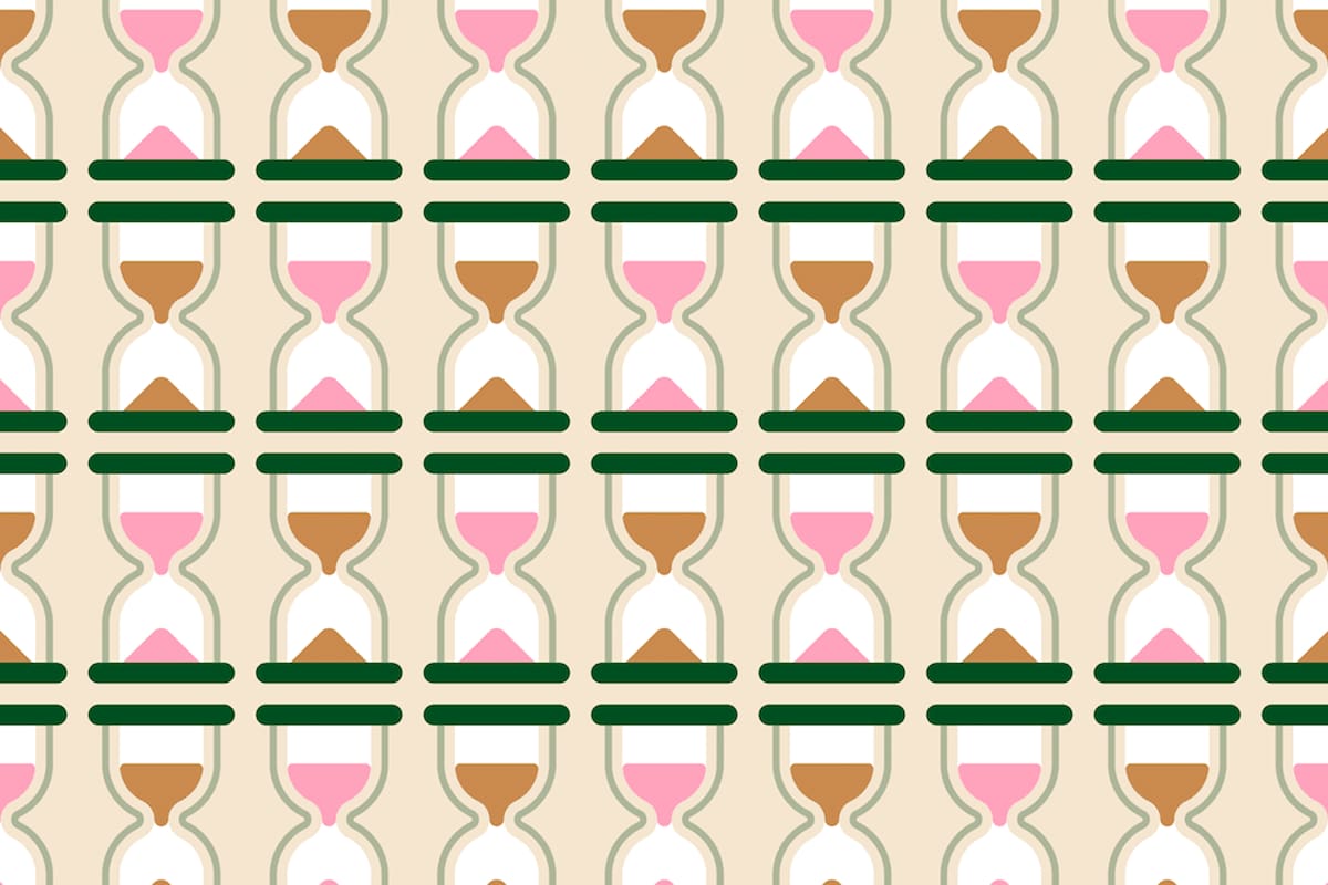 Que no te confundan los contenedores de vidrio que sí están rellenos de granitos rosas y amarronados