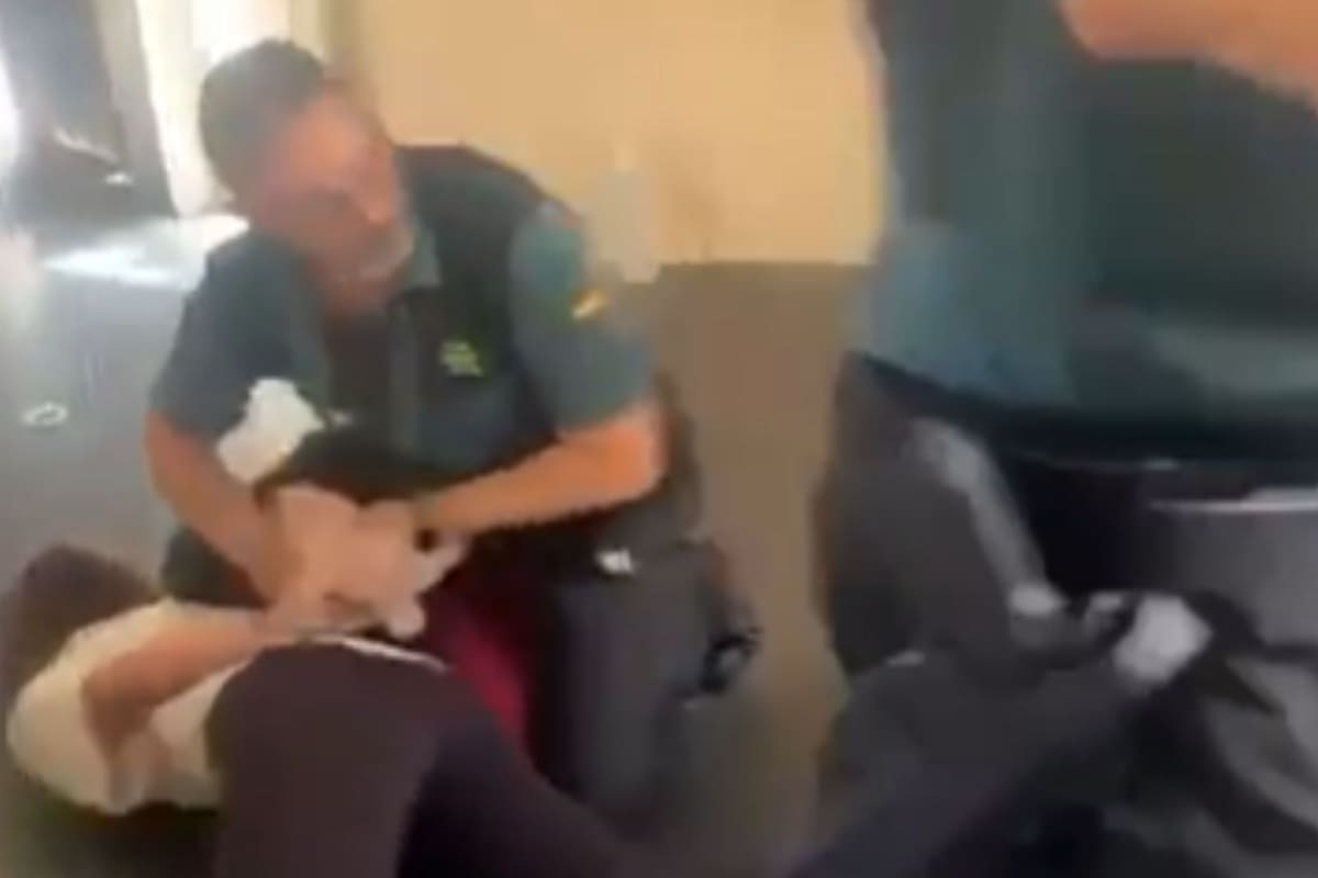 Qué pasó con los adolescentes judíos que bajaron de un avión en España