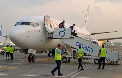 Qué se sabe del incidente con un avión de Flydubai que generó alerta entre los pasajeros de la aeronave.