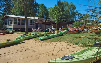¿Qué tal salir a remar en kayak en familia?