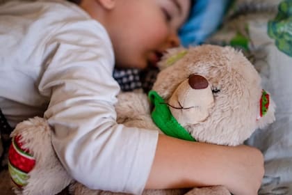 ¿Qué tipo de cena o snack nocturno es recomendable para mejorar el sueño infantil? (Foto Pexels)