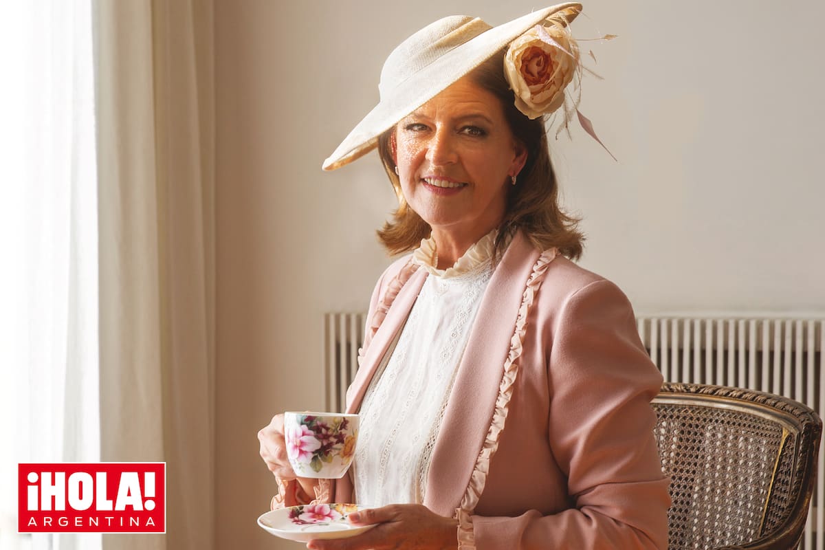 “Quería hacer algo que tuviera un impacto en los demás. No tenía que ver con la fama, iba por el lado de trascender. Y la vida sin querer, pero queriendo, me fue llevando a los sombreros”, cuenta Laura.