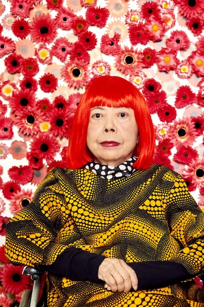 "Quería iniciar una revolución, utilizar el arte para construir el tipo de sociedad que yo misma imaginaba. A la vez, mi obra era un medio para curarme de mi enfermedad psicosomática", escribió Kusama