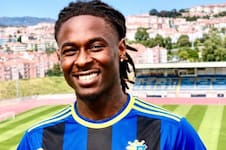 Murió un futbolista portugués tras descompensarse durante un partido