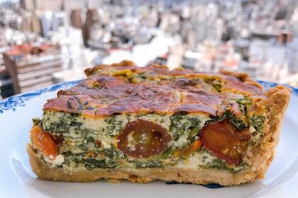 Quiche de espinacas y cherries