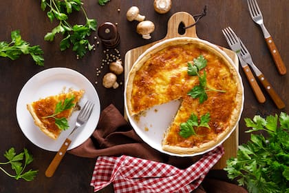 Quiche lorraine. Es mejor si se sirve con verdes frescos.