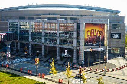 En la NBA, Cleveland recibió en la primera semana de enero un permiso de las autoridades sanitarias de Ohio para ingresar 1900 espectadores por partido, el 10 por ciento de la capacidad total de su arena.