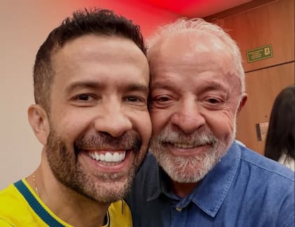 Quién es André Janones, el comandante del “Ejército de Lula” que lideró la estrategia digital detrás de una remontada histórica.