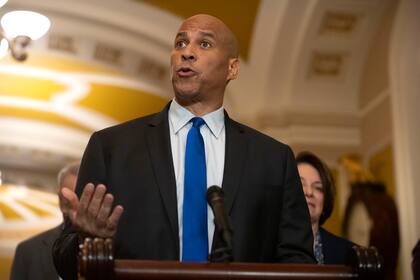 ¿Quién es Cory Booker, el senador que habló toda la noche en el Congreso para denunciar a Trump?