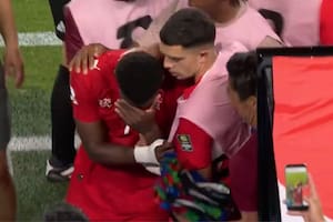 De la amonestación a Paredes a la expulsión a Embolo: así fue la jugada en la que intervino el VAR