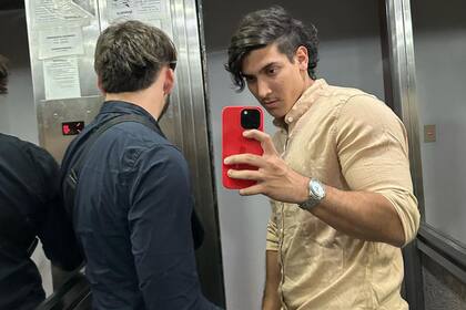 Quién es Juan Ibarra, el joven que se volvió viral en TikTok por su parecido con Tomás Holder