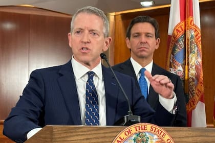 Quién es Paul Renner, el expresidente de la Cámara de Representantes de Florida que se postula para gobernador frente a DeSantis