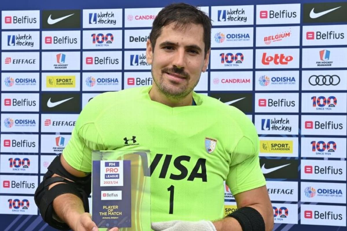 Quién es Tomás Santiago, el arquero que esperó su oportunidad para debutar en Los Leones y hoy es una de las figuras