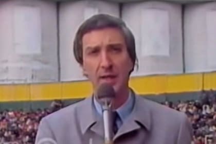 "¿Quien mueve Mauro?", la pregunta que se hizo famosa de sus días como relator de fútbol