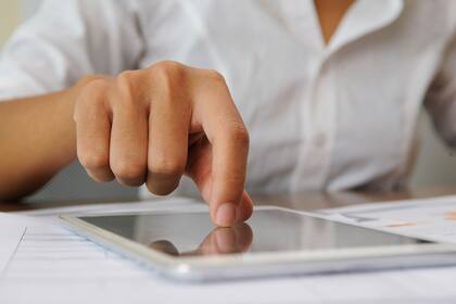 Quiénes deben hacer el registro migratorio bajo la ley INA en EE.UU.