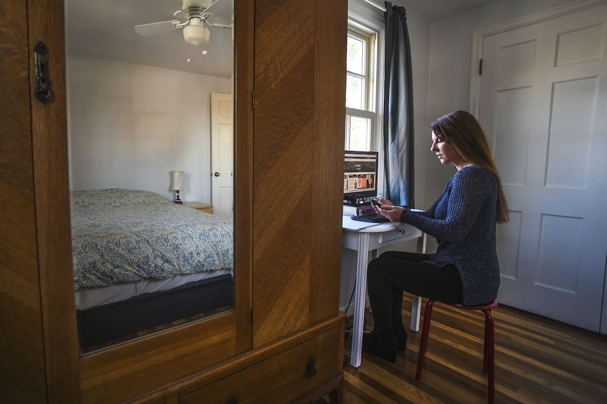 Quienes hacen teletrabajo deben reorganizar horarios y espacios en su casa