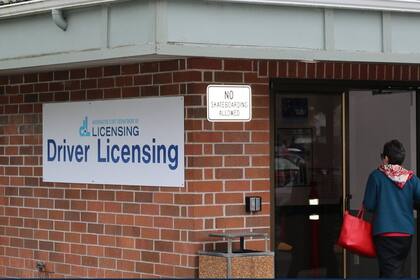 Quienes no presenten una identificación aprobada no podrán abordar vuelos nacionales (Archivo)