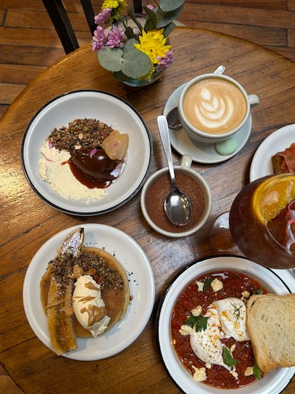 Quienes pidan cualquiera de los desayunos artesanales en Malvón recibirán un refill de café de cortesía
