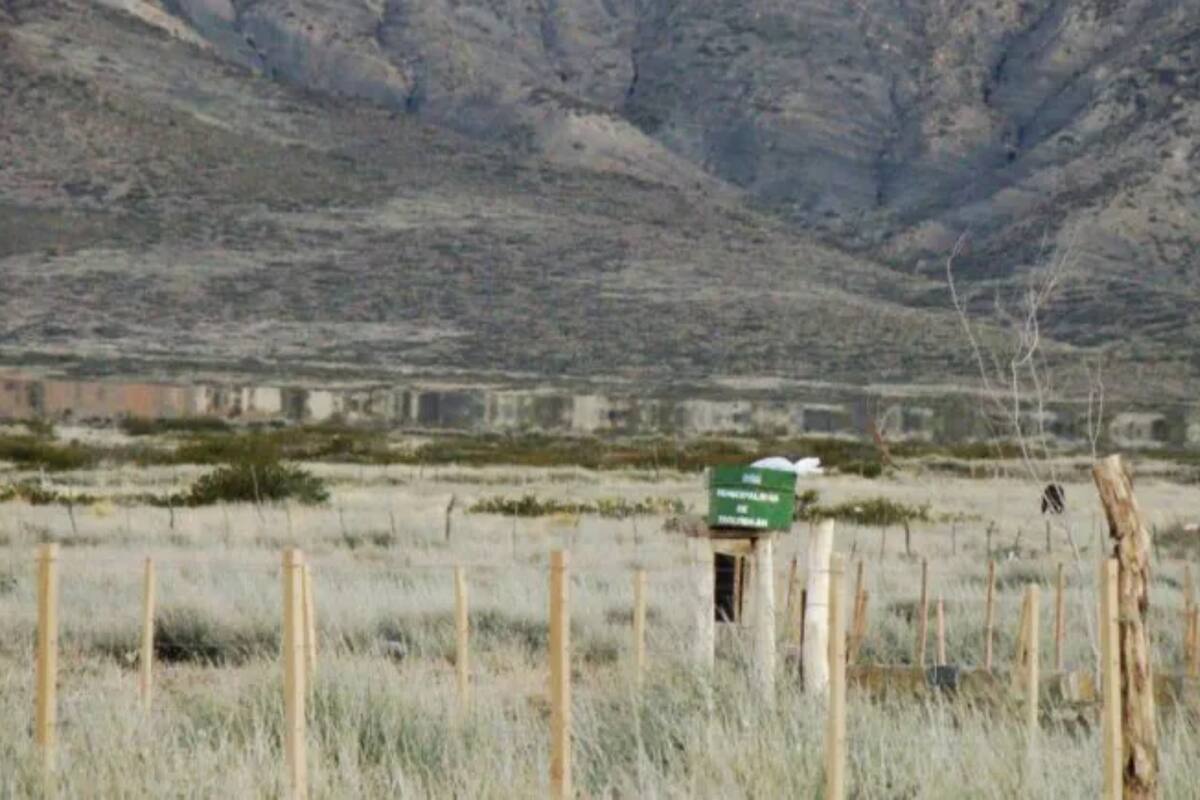 Quienes pudieron divisar el lugar insisten en que vieron figuras que se asemejan a casas antiguas y en posición frontal