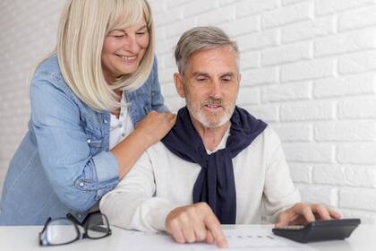 Quienes reciben US$4873, el beneficio máximo en 2024, podrían ver un incremento a US$5108 a partir de 2025