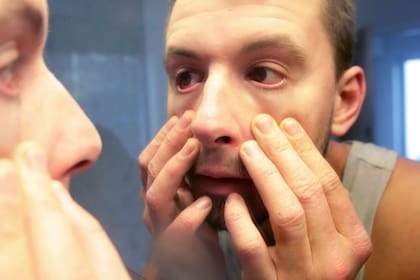 Quienes sufren este trastorno buscan constantemente en su cuerpos signos visibles de una enfermedad