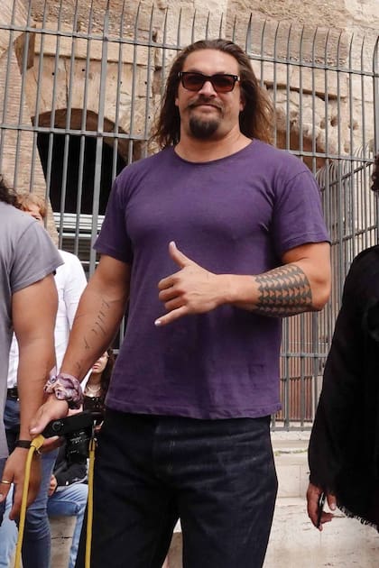 “Quiero disculparme con ustedes por cualquier falta de respeto. Amo su cultura y su historia”, escribió Momoa