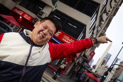 "Quiero llevar la comida china a lugares donde no accedían. Porque en Capital tenemos acceso, pero afuera, encontrar estos platos, las maquinitas, estos postres squishy pudding o peluches virales y kawaii no es tan normal"