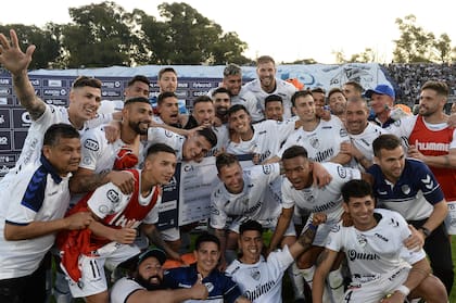 Quilmes, en la Copa Argentina: subió y bajó muchas veces
