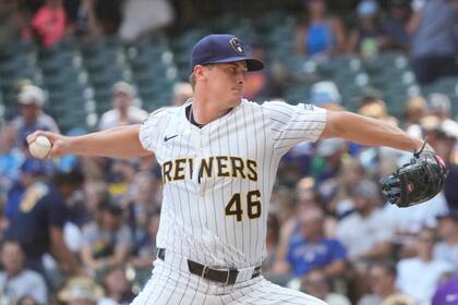 Quinn Priester lanza 7 innings dominantes y Cerveceros blanquean 5-0 a Rockies