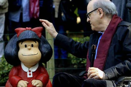 Quino y la entrañable Mafalda en una escena conmovedora