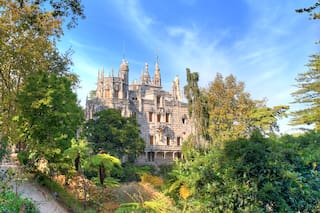 El asombroso castillo portugués de un millonario masón