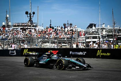 Quinta victoria consecutiva para Andrea Kimi Antonelli en la Fórmula 1; puntero del Mundial de Pilotos con una ventaja de 66 puntos sobre Lewis Hamilton (Ferrari)