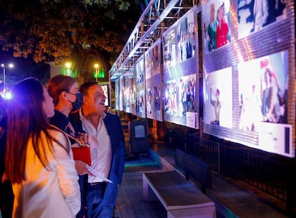 Quintela recibió a Zulemita Menem para un homenaje por el año de la muerte de Carlos Menem.