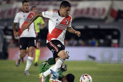 Quintero, en acción: en 2022, su magia parece recortada