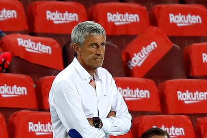 Quique Setién jugaría con línea de tres en el choque de vuelta por la Champions League frente a Napoli